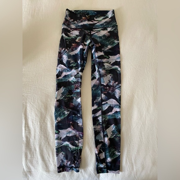 Lululemon Wunder Under Leggings - Picture 3 of 3